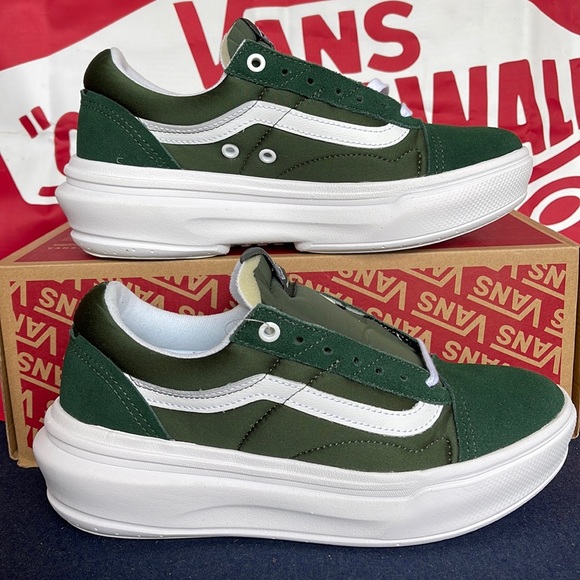 Vans Men’s Old Skool Over
Dark Green/White
VNOA7Q5EDGY
sneakers - Platforms - Picture 3 of 16